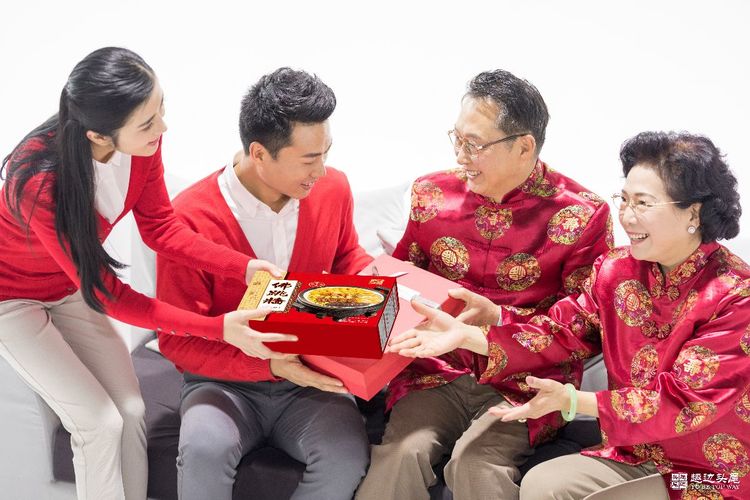 趣边头尾红烧佛跳墙